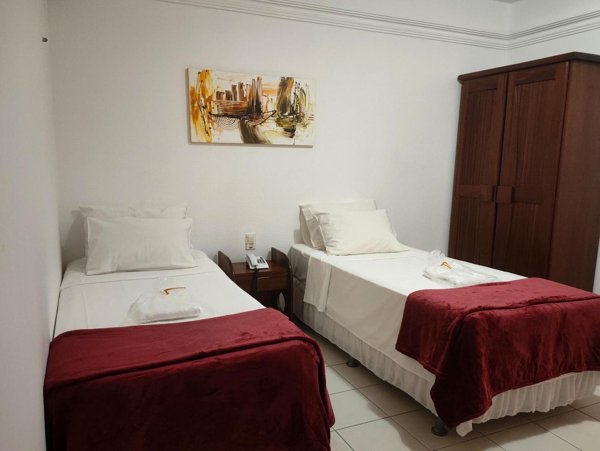 Machado's Plaza Hotel 3*