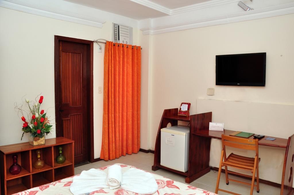Machado's Plaza Hotel 3*